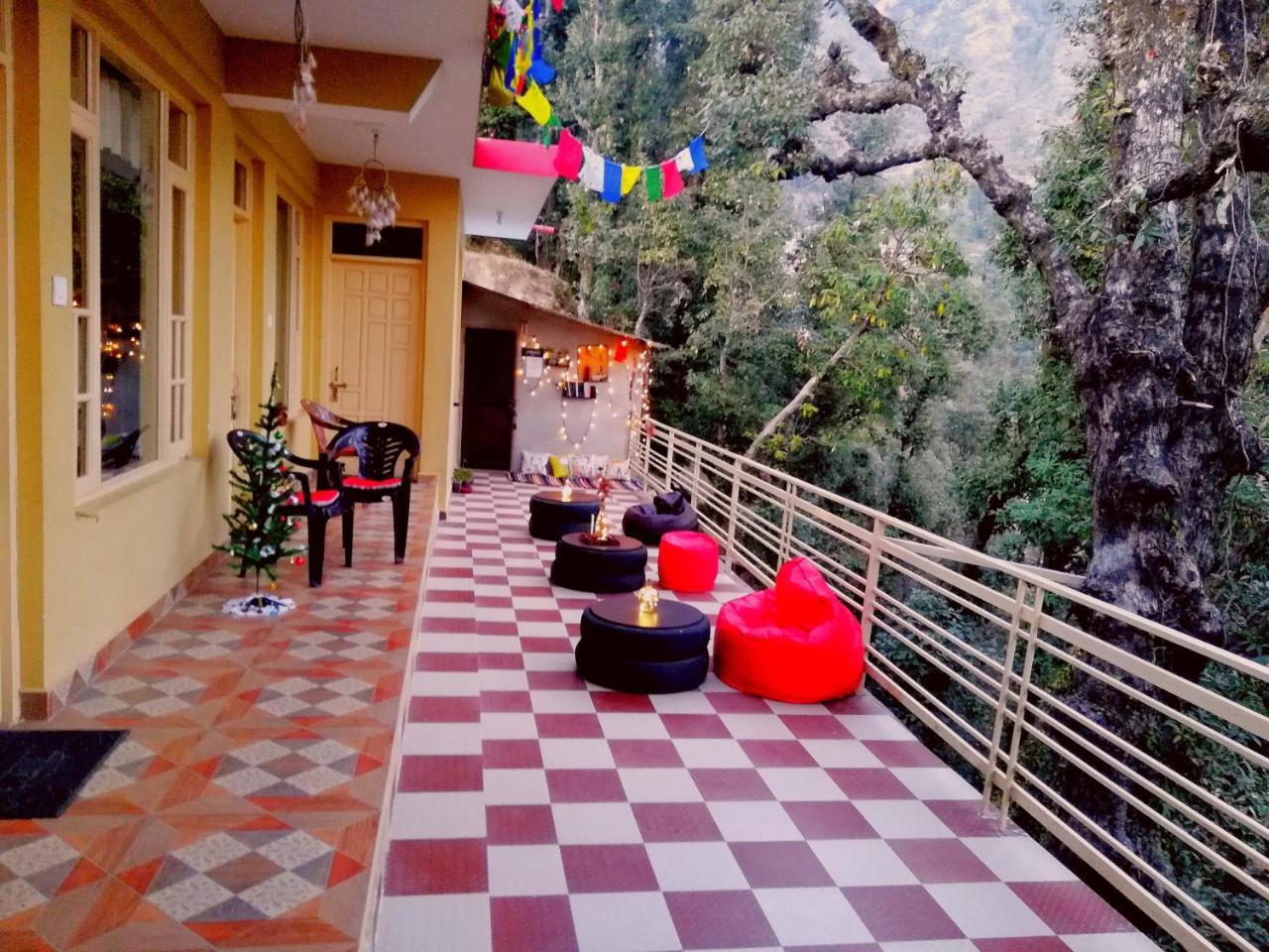 Отель The Unmad, Dharamkot Дармсала Экстерьер фото
